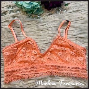 Victoria's Secret Sexy Triangle Lace Bralette XS